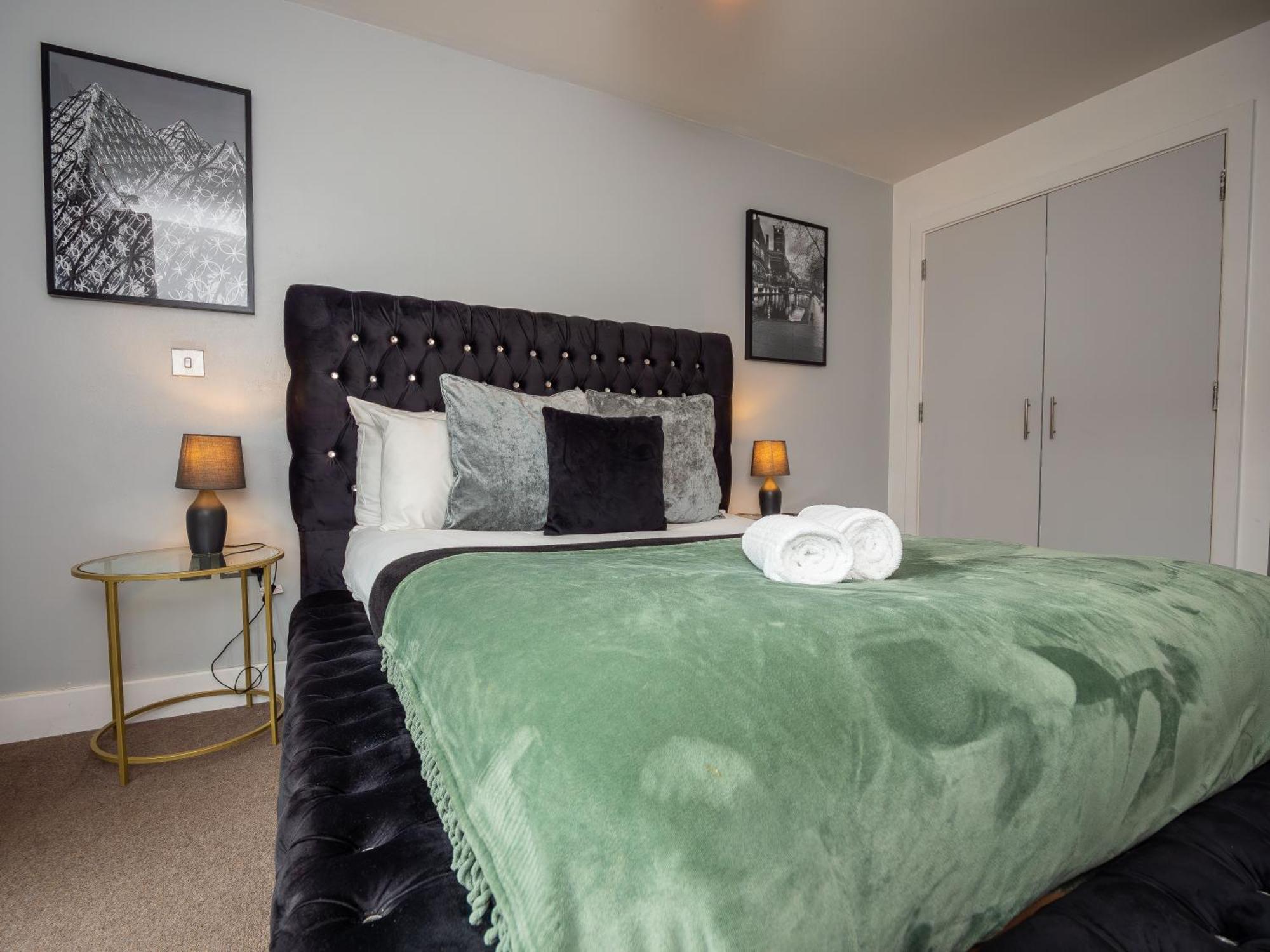 Amazing New Arcadian Centre - 1Bdr - Balcony & Parking Apartment Birmingham Bagian luar foto