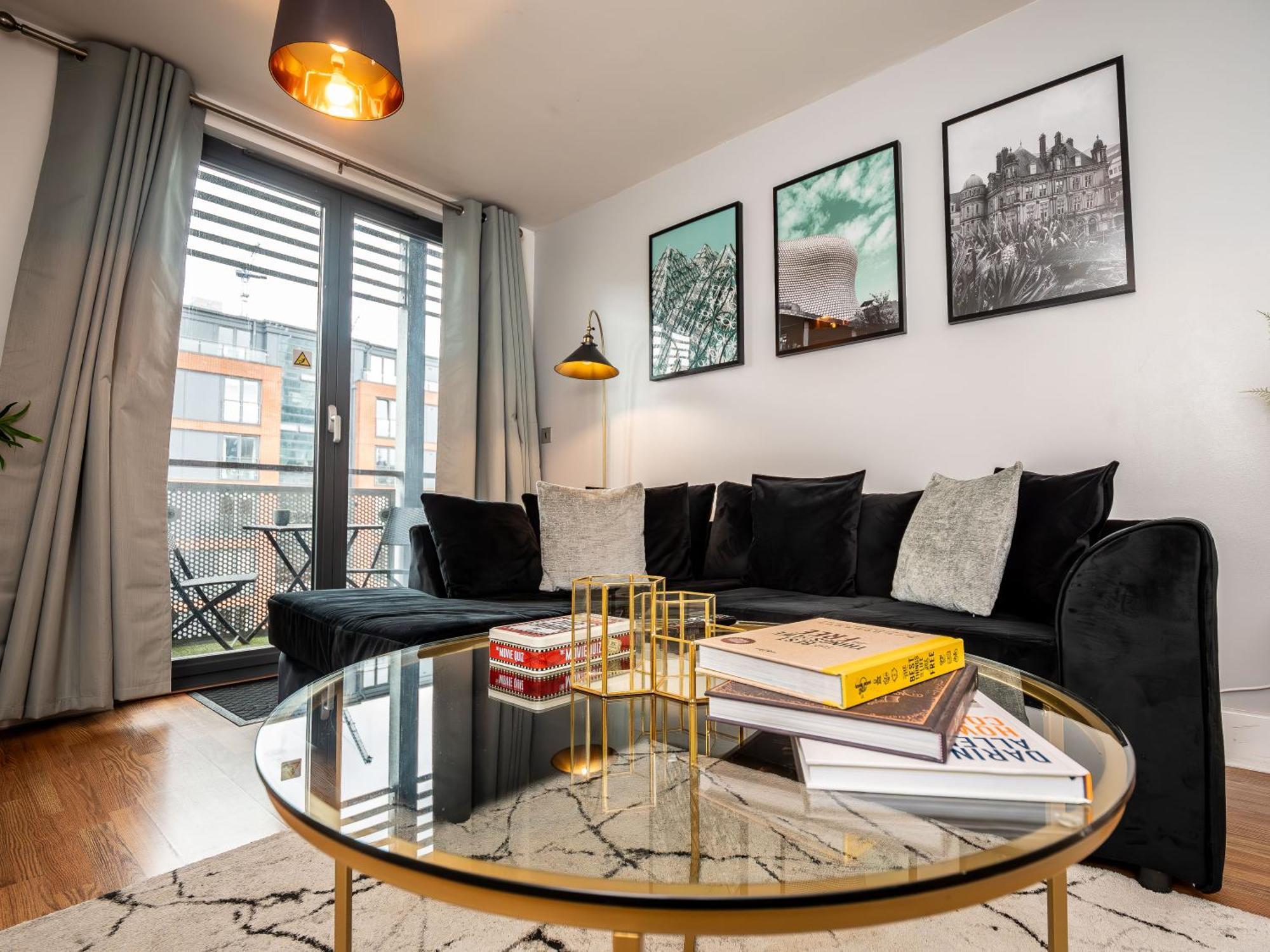 Amazing New Arcadian Centre - 1Bdr - Balcony & Parking Apartment Birmingham Bagian luar foto